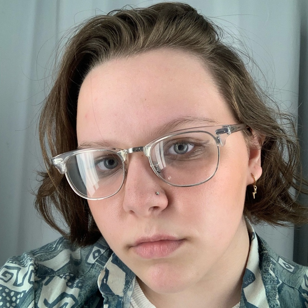 Meet your Posher, Emily